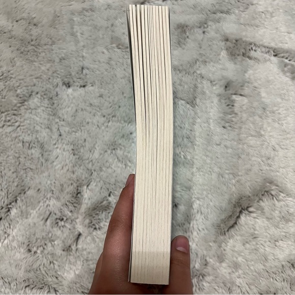 🌴Familia by Lauren E. Rico Paperback Book - Picture 4 of 4